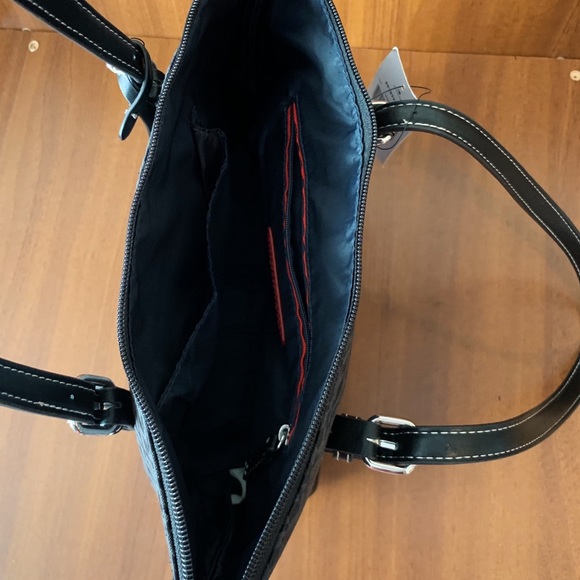 Tommy Hilfiger Shopper Tote - Picture 3 of 3